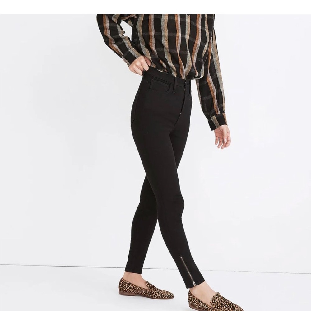 Madewell 11” ROADTRIPPER black denim jeans with brass ankle zipper